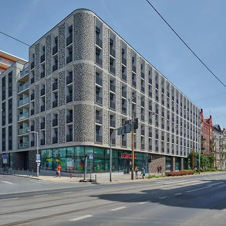 Cosy With Access To Gym And Area By Renters Apartment Breslau