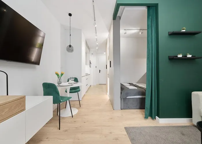 Cosy With Access To Gym And Area By Renters 아파트 브로츠와프