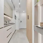 公寓 Cosy With Access To Gym And Area By Renters 弗罗茨瓦夫