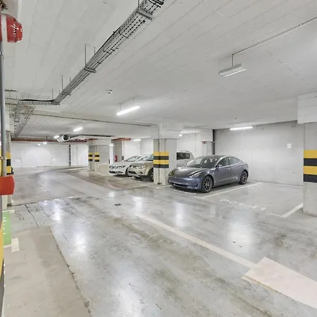 Cosy With Access To Gym And Area By Renters Daire