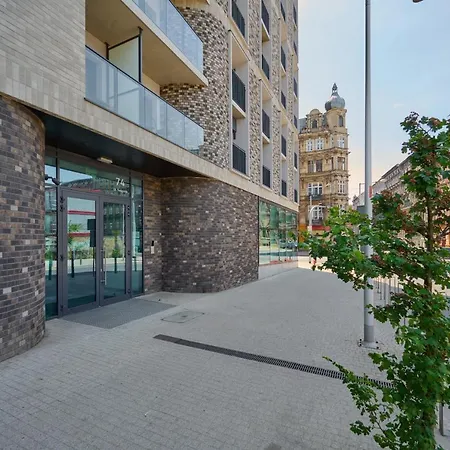 아파트 Cosy With Access To Gym And Area By Renters *